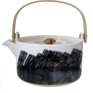 Marimekko Black and White Teapot with Wooden Handle